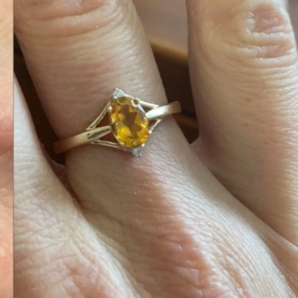 Custom gold and citrine ring - Picture 3 of 3
